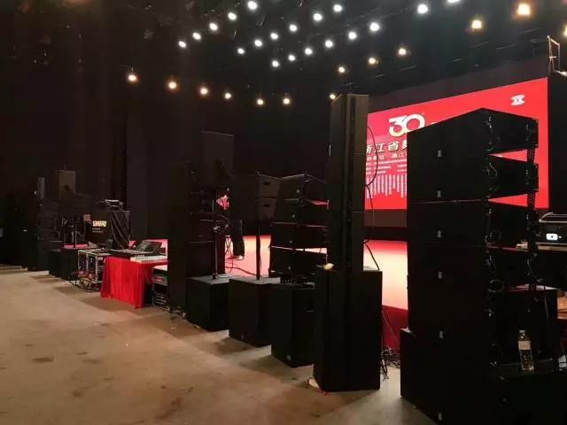 桃子视频污设备在舞台演出中的重要作用